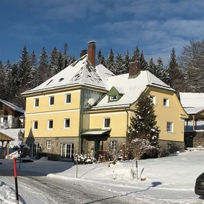 Esterni