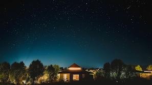 Minibar, in-room safe, iron/ironing board, free WiFi - Brij Pola, Jawai - Luxury Jungle Camp with Private Pools (Bali)