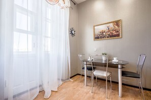 Apartamento | Opções para refeição no quarto