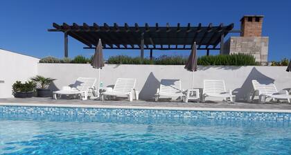 Apartment for 4-6 persons with sea view and pool use