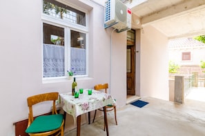 In-room dining