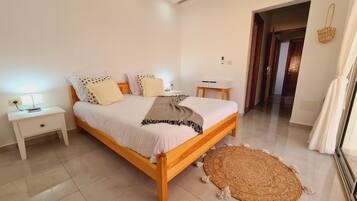 3 chambres, fer et planche Ă repasser, Wi-Fi, draps fournis