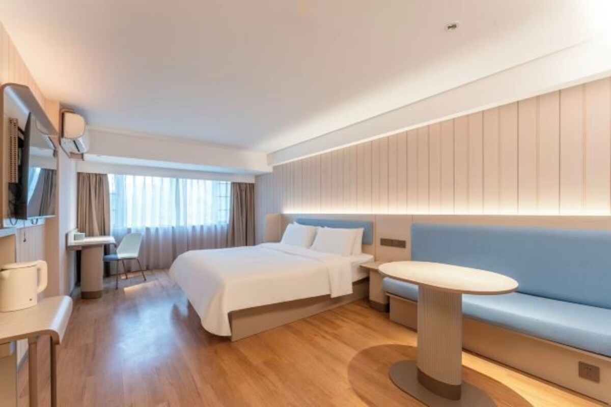 Superior Queen Room