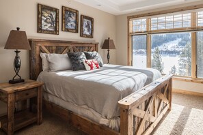 4 bedrooms, iron/ironing board, free WiFi, bed sheets - Winter Stays Available! Inviting Mountain Condo! Private Balcony! Sweeping Views (Big Sky)