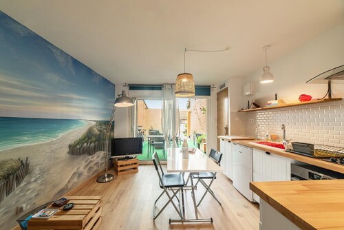 Small, quiet apartment for two people