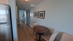 Dining - Ocean Block-1Bedroom, Wii, Sleeps 4,NorthOC (Ocean City)