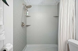 Shower, hair dryer, towels - OceanFront-Fireplace-sleeps4-Balcony-King-HBO (Ocean City)