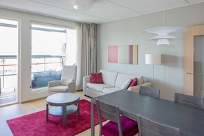 32–tuumainen taulutelevisio, jossa kaapelikanavat