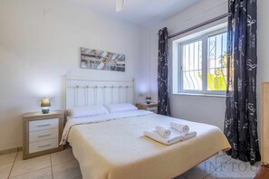 2 bedrooms, iron/ironing board, free WiFi, bed sheets - Inftour La viña Bungalow (Calp)