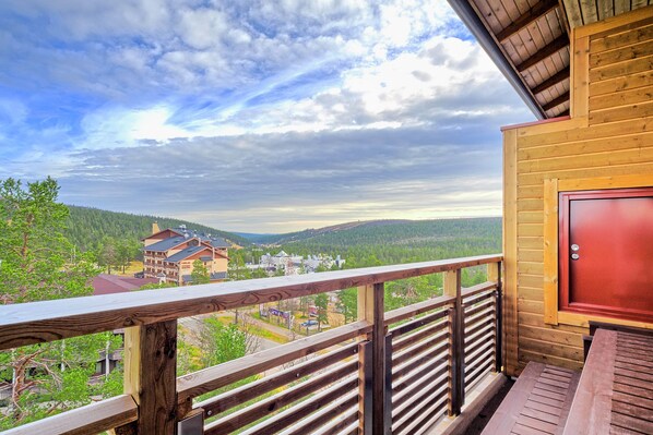 Appartement, 4 chambres (128m2) | Vue depuis le balcon