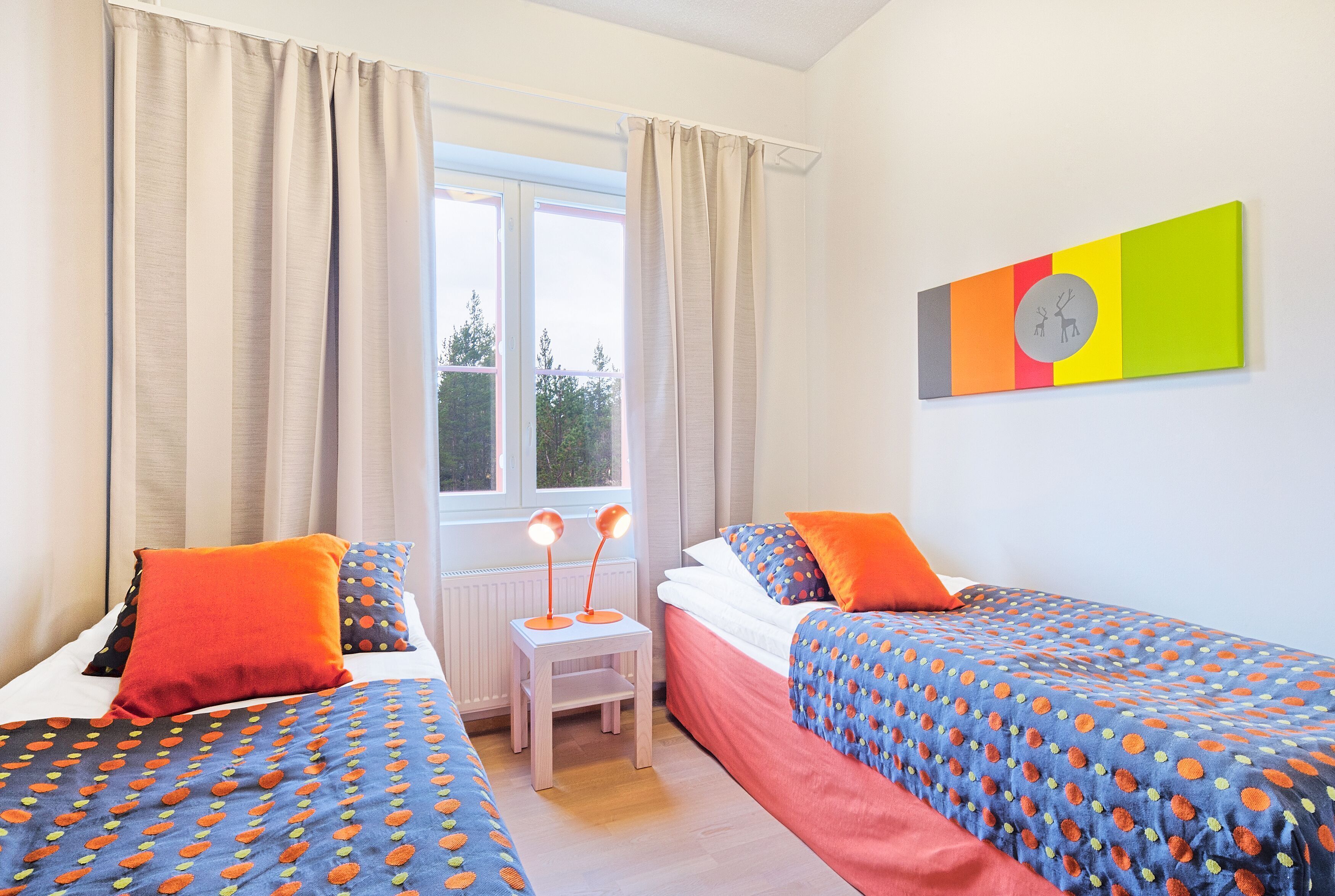 Cots/infant beds, free WiFi, bed sheets