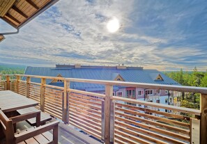Apartamento, 2 quartos (94m2) | Vista da sacada