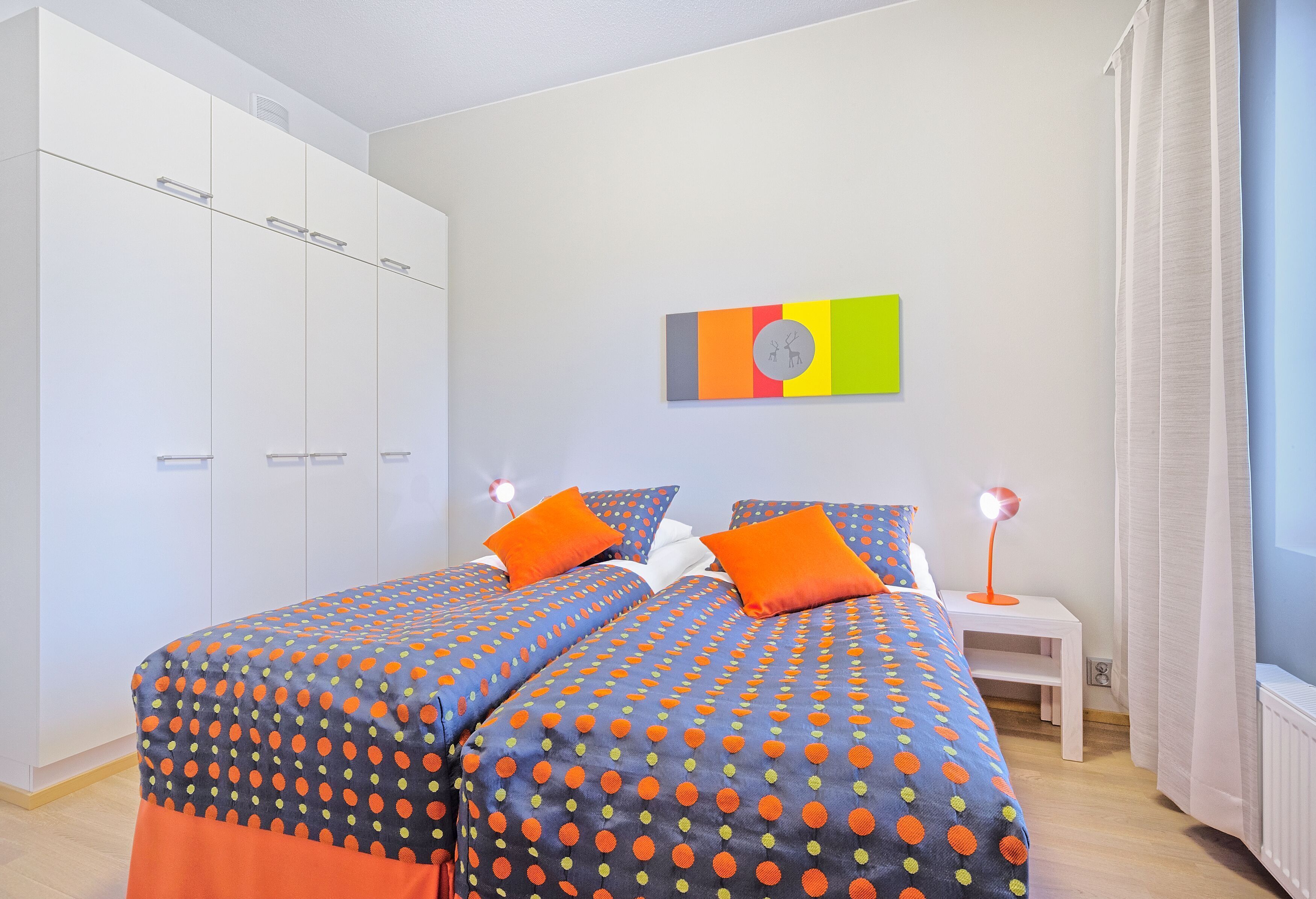 Cots/infant beds, free WiFi, bed sheets