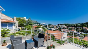 Estúdio (Apartment Lea - Studio Apartment) | Sacada