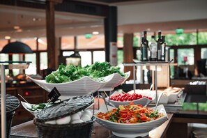 Daily buffet breakfast (EUR 19 per person)