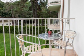 Leilighet, 1 soverom, balkong, ved stranden | Balkong