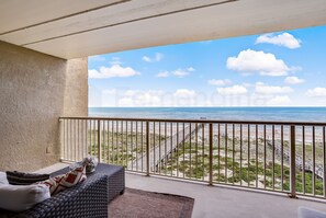 Condo, 3 Bedrooms | Property grounds