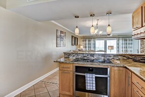 Condo, 3 Bedrooms | Private kitchen