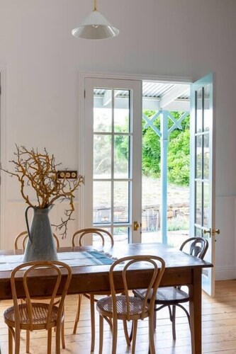 CHARTER FARM - FIND YOUR HAPPY HAMLET