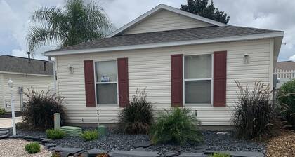 GAS CART NEAR LAKE SUMTER LANDING WALK TO CANE GARDEN FOR DINNER