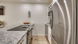 Private kitchen - Quiet, clean, quaint #2 (Punta Gorda)