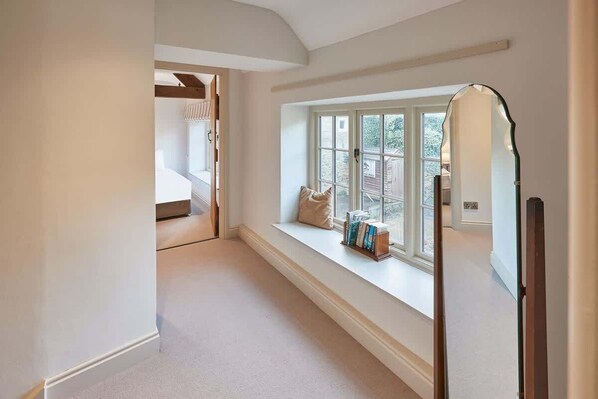 3 habitaciones, tabla de planchar con plancha y wifi gratis 