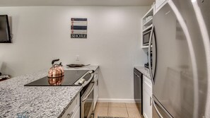 Private kitchen - Clean, Quiet, Quaint #3 (Punta Gorda)