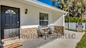 Terrace/patio - Clean, Quiet, Quaint #3 (Punta Gorda)