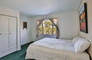 2 bedrooms, Internet, bed sheets