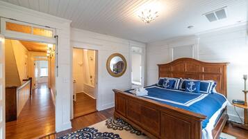 3 bedrooms, iron/ironing board, travel cot, WiFi