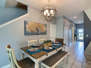 Dining - Luxury Stay/ Private Pool & Waterpark Access (Four Corners)