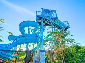 Children’s area - Luxury Stay/ Private Pool & Waterpark Access (Four Corners)
