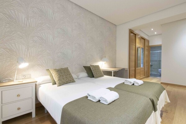 3 chambres, accès au Wi-Fi (inclus), literie fournie