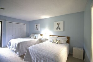 2 室のベッドルーム、アイロン / アイロン台、WiFi、ベッドシーツ