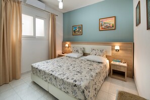 1 chambre, fer et planche à repasser, Wi-Fi, draps fournis