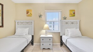 2 bedrooms, iron/ironing board, travel cot, free WiFi