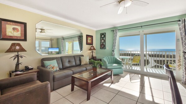 TV, DVD player, table tennis, books - Treasure Island Beachfront-Top Floor Corner Unit SB 608 Great Views! (Treasure Island)