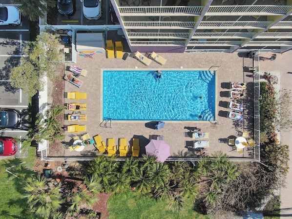 A heated pool - Treasure Island Beachfront-Top Floor End Unit  Stunning Sunsets South Beach 601 (Treasure Island)