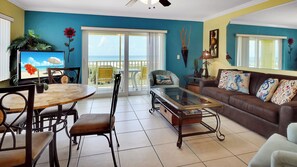TV, DVD player, table tennis, books - Treasure Island Beachfront-Top Floor Rnd Unit  Stunning Sunsets South Beach 601 (Treasure Island)