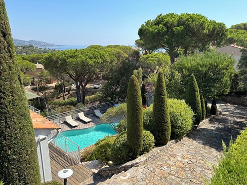 Ste Maxime La Nartelle Villa 10 Personnes, 5 Chambres, Piscine, Jardin, Vue mer
