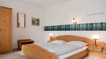 Doppelzimmer | Kostenloses WLAN, Bettwäsche