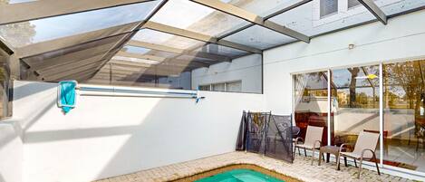 Piscine intérieure, piscine chauffée