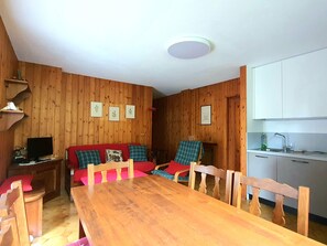 Comfort Apartment | Living area