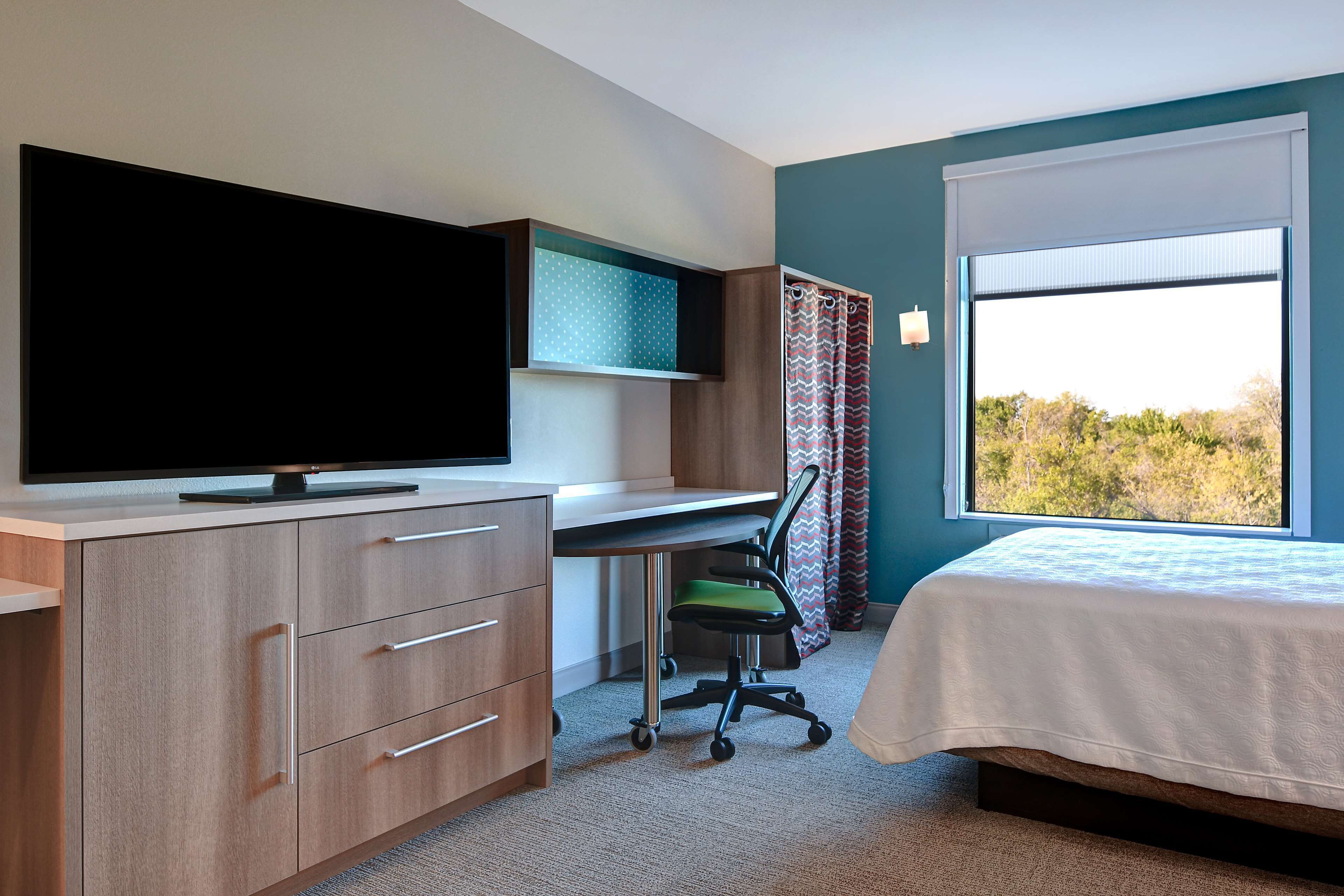 1 bedroom, desk, laptop workspace, blackout curtains