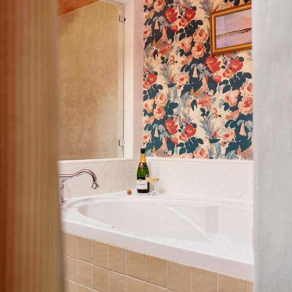 Bathroom - Palihouse Santa Barbara (Santa Barbara)