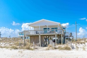 Unclassified image, 2 of 21, button - Blue Tortoise - Awesome Oceanfront Deck!  Dog Friendly! (North Topsail Beach)