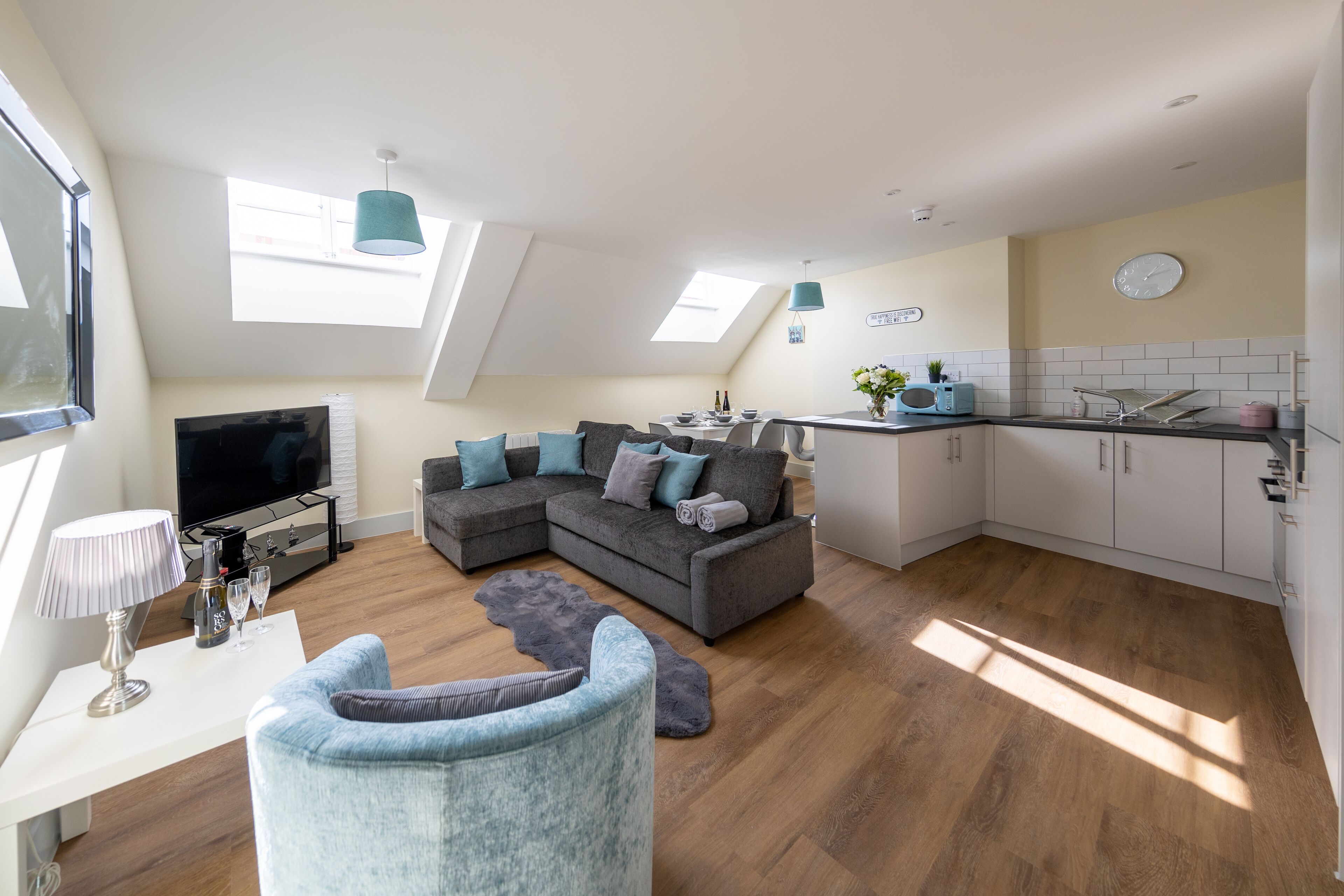 City Apartment | Living area | Flat-screen TV