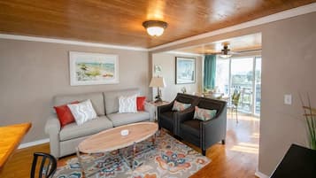 Smart TV, DVD player