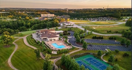 Accessible 4BR/4BA Golf Villa with Resort Pool and Hot Tub