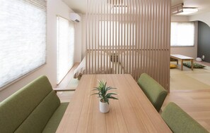 Room 302, Non Smoking | Living area | Flat-screen TV - Pal Terrace Fujimi (Urayasu)